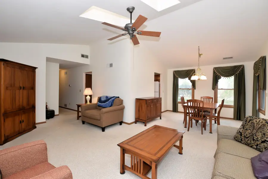 5521 Cambridge Ln, Mount Pleasant, WI 53406 - #3