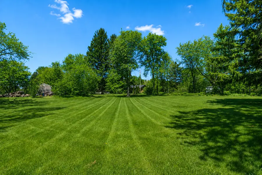 11549 N Meadowbrook Dr, Mequon, WI 53097 - #3
