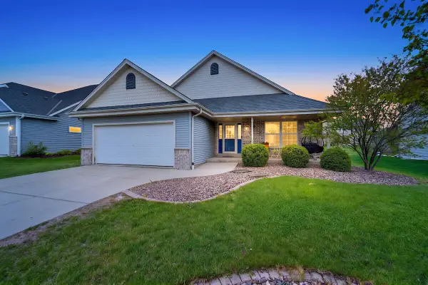 3929 Scenic Way, Caledonia, WI 53126