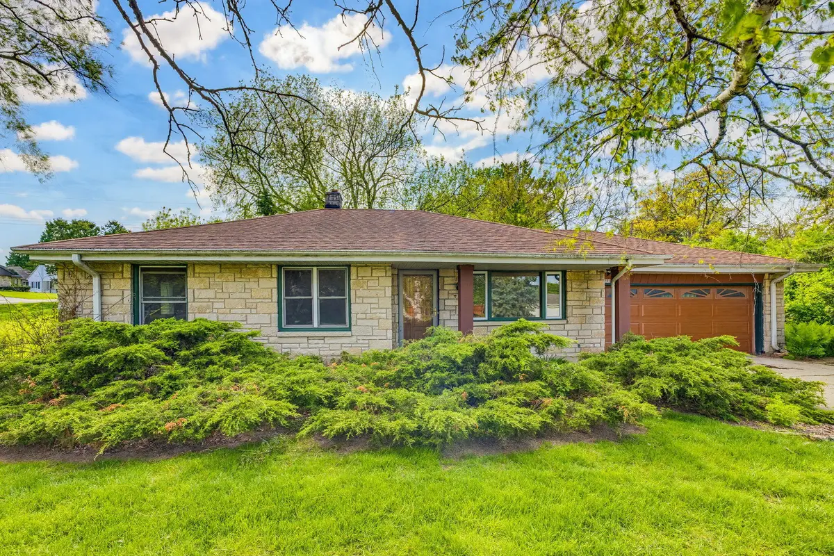 1005 Harvey Ave, Brookfield, WI 53005 - #1