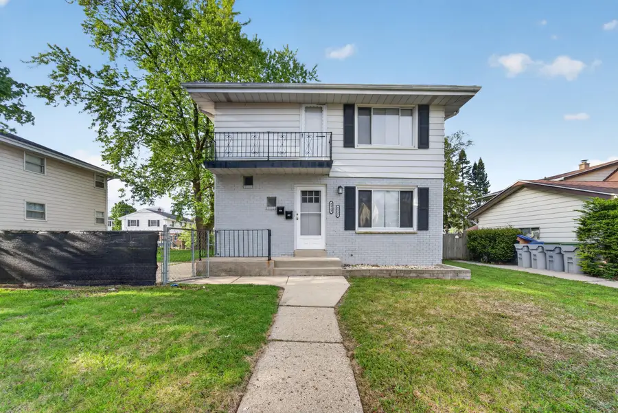 8937 W Tripoli Ave, Milwaukee, WI 53228 - #2