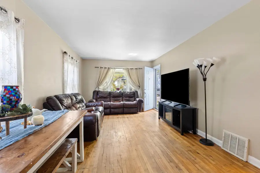 232 S 67th St, Milwaukee, WI 53214 - #2