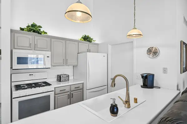 708 Geneva National Ave, Geneva, WI 53147