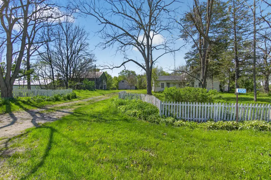 35515 Washington Ave, Rochester, WI 53105 - #2