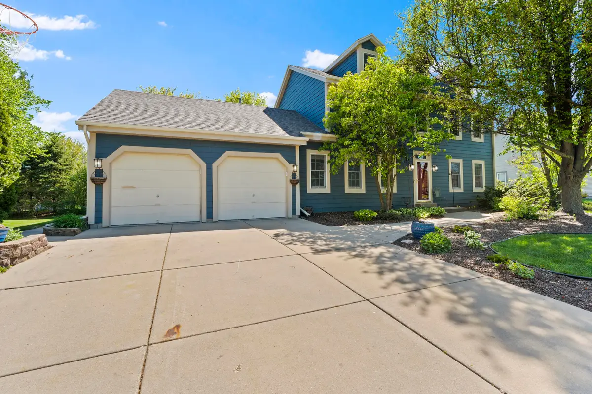 N60W24659 Rocky Hollow Pass, Sussex, WI 53089 - #1