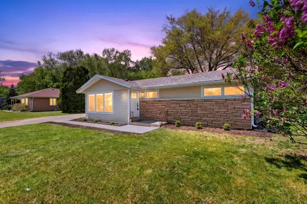 2965 N 124th St, Brookfield, WI 53005