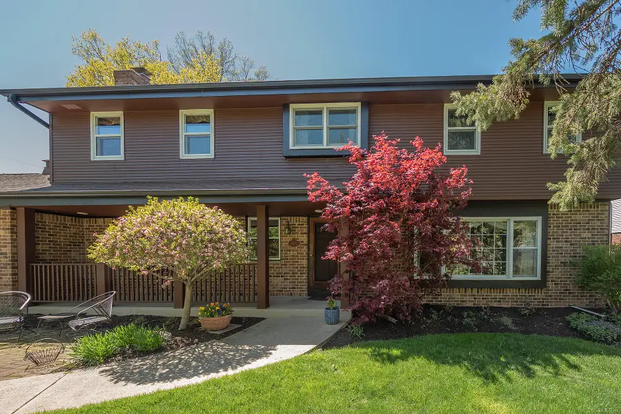 6411 N Bittersweet Ln, Glendale, WI 53217 - #2