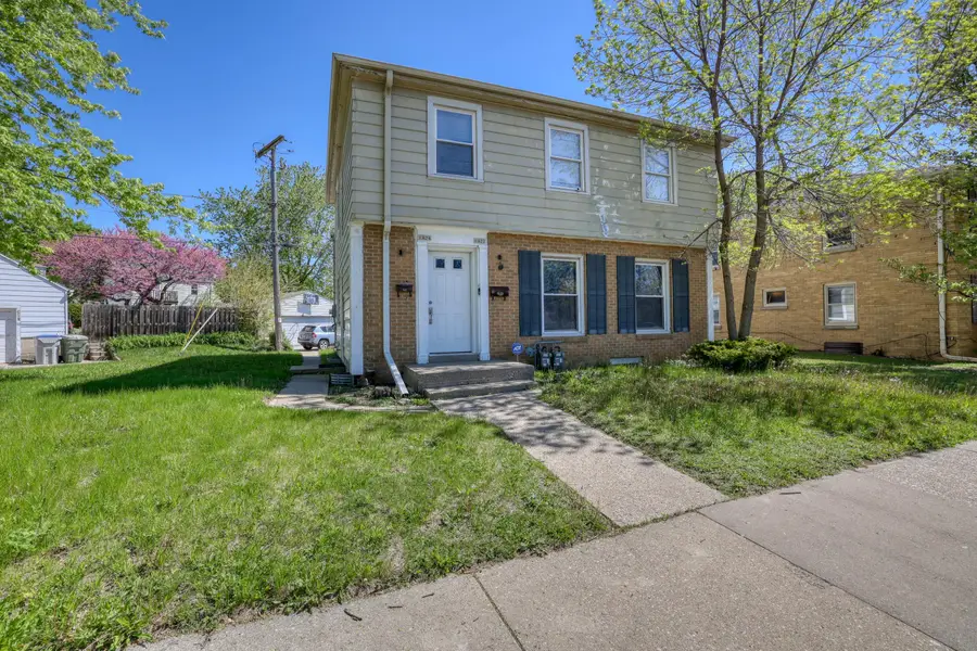 6424 W Lisbon Ave, Milwaukee, WI 53210 - #3