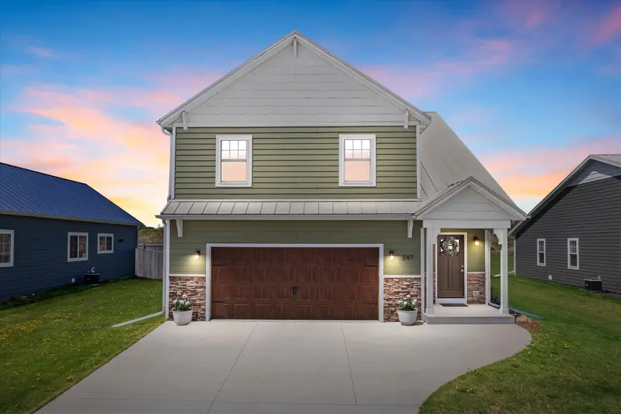 247 Binsfeld St, Belgium, WI 53004 - #2