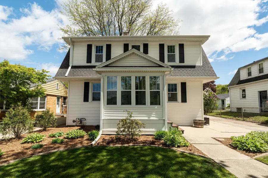610 N 99th St, Wauwatosa, WI 53226 - #2