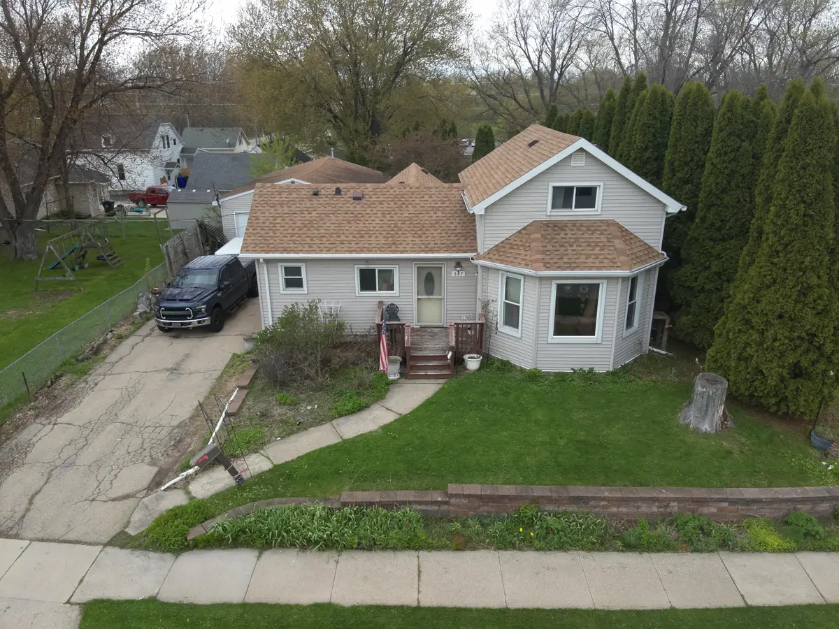 607 George St, Kaukauna, WI 54130 - #1