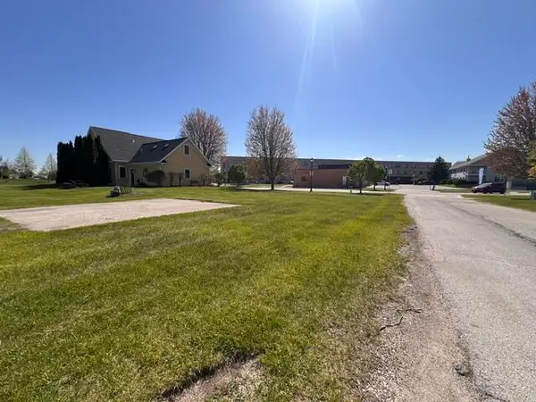 813 N Water St, Sheboygan, WI 53081