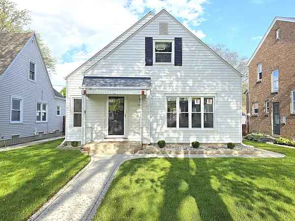 3018 N 77th St, Milwaukee, WI 53222