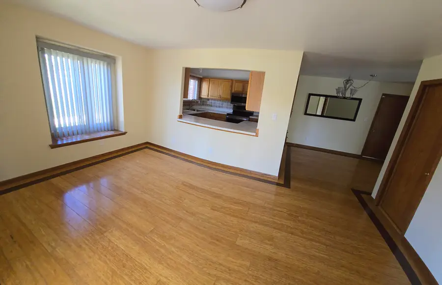 4077 W College Ave, Franklin, WI 53132 - #2
