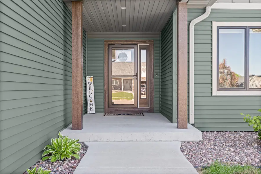 648 Silver Dr, Holmen, WI 54636 - #3