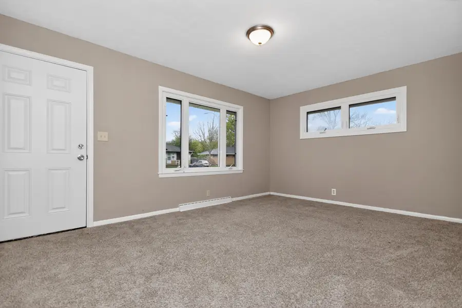 8815 W Monrovia Ave, Milwaukee, WI 53225 - #3