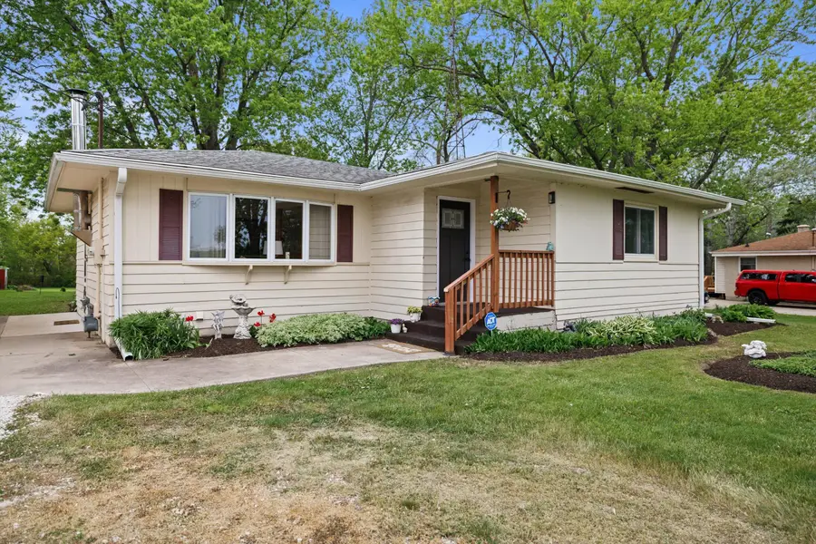 10713 60th St, Somers, WI 53144 - #2
