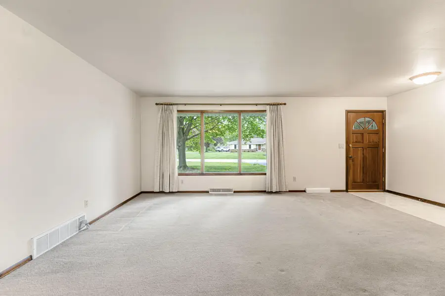 W173S7150 Grove St, Muskego, WI 53150 - #3