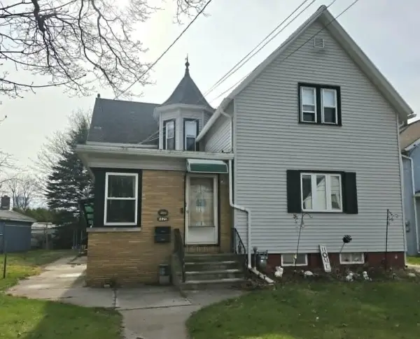 1420 Hawthorne Ave, Two Rivers, WI 54241
