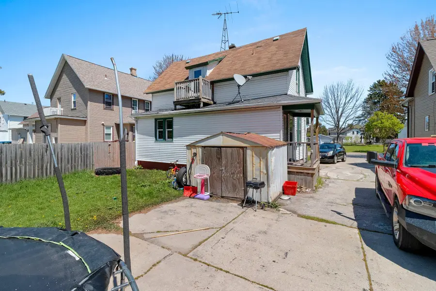 1026 S 14th St, Manitowoc, WI 54220 - #2