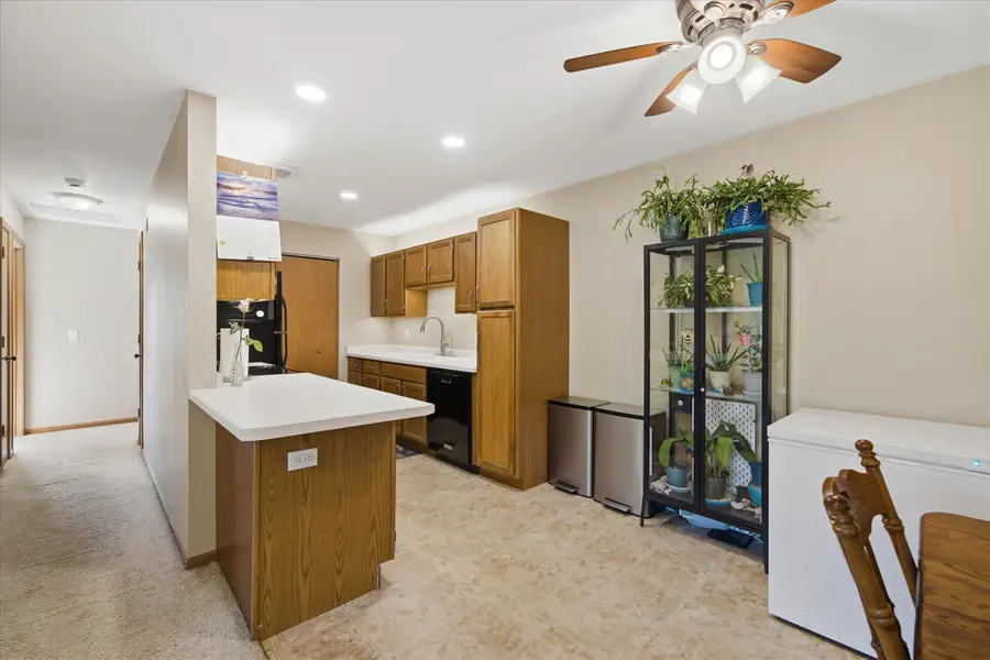 354 Minz Park Cir, West Bend, WI 53095 - #2
