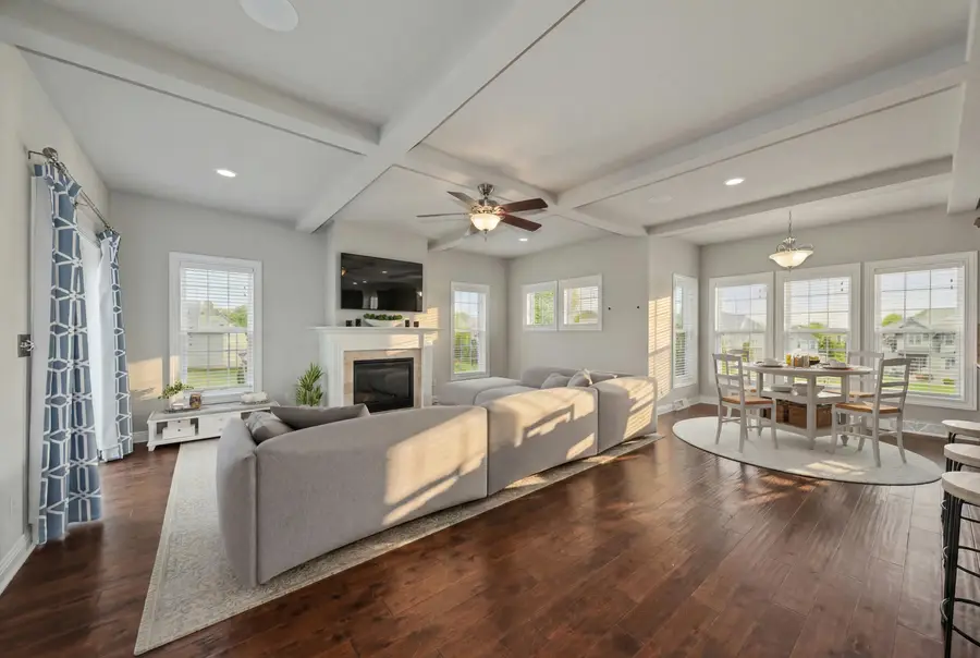 N63W13355 Hummingbird Way, Menomonee Falls, WI 53051 - #2