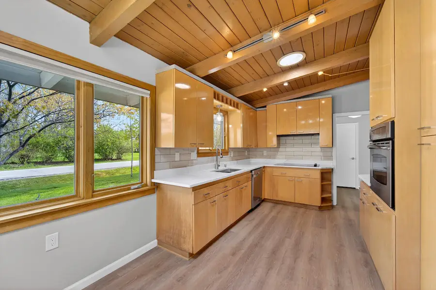 807 E Wahner Pl, Bayside, WI 53217 - #3