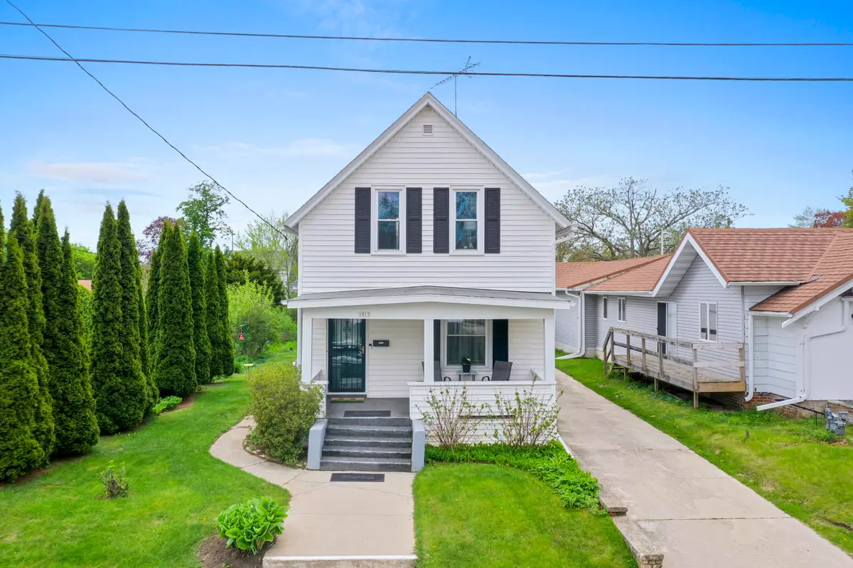 1015 Green St, Manitowoc, WI 54220 - #1