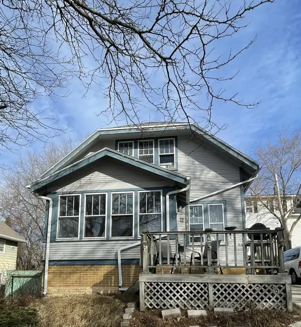 825 S 17th St, Sheboygan, WI 53081