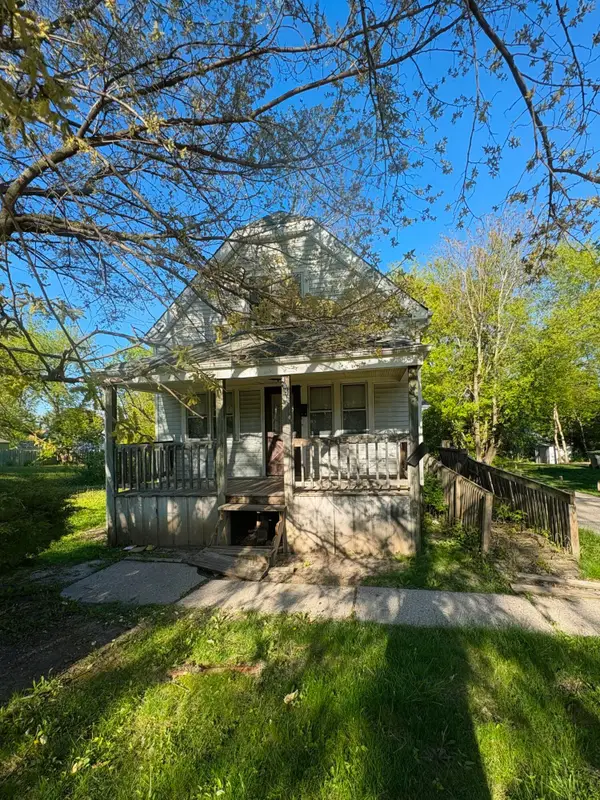 4858 N 54th St, Milwaukee, WI 53218
