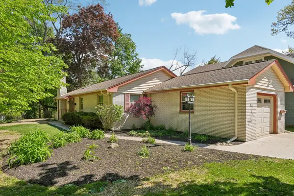 7130 Maple Ter, Wauwatosa, WI 53213