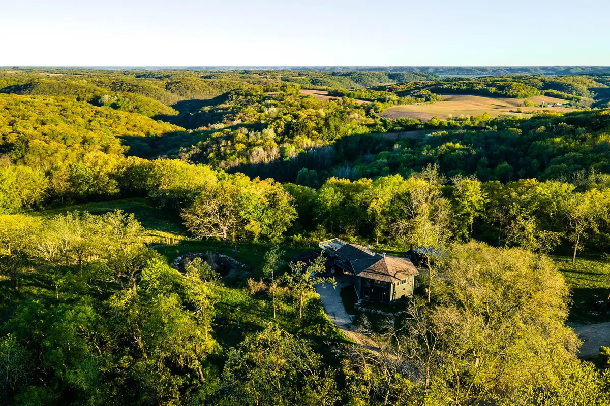 6427 Sand Hill Rd, Pulaski, WI 53506 - #1