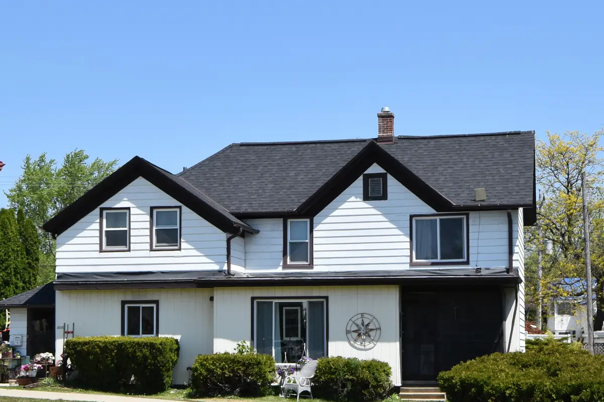510 W Main St, Waterford, WI 53185 - #1