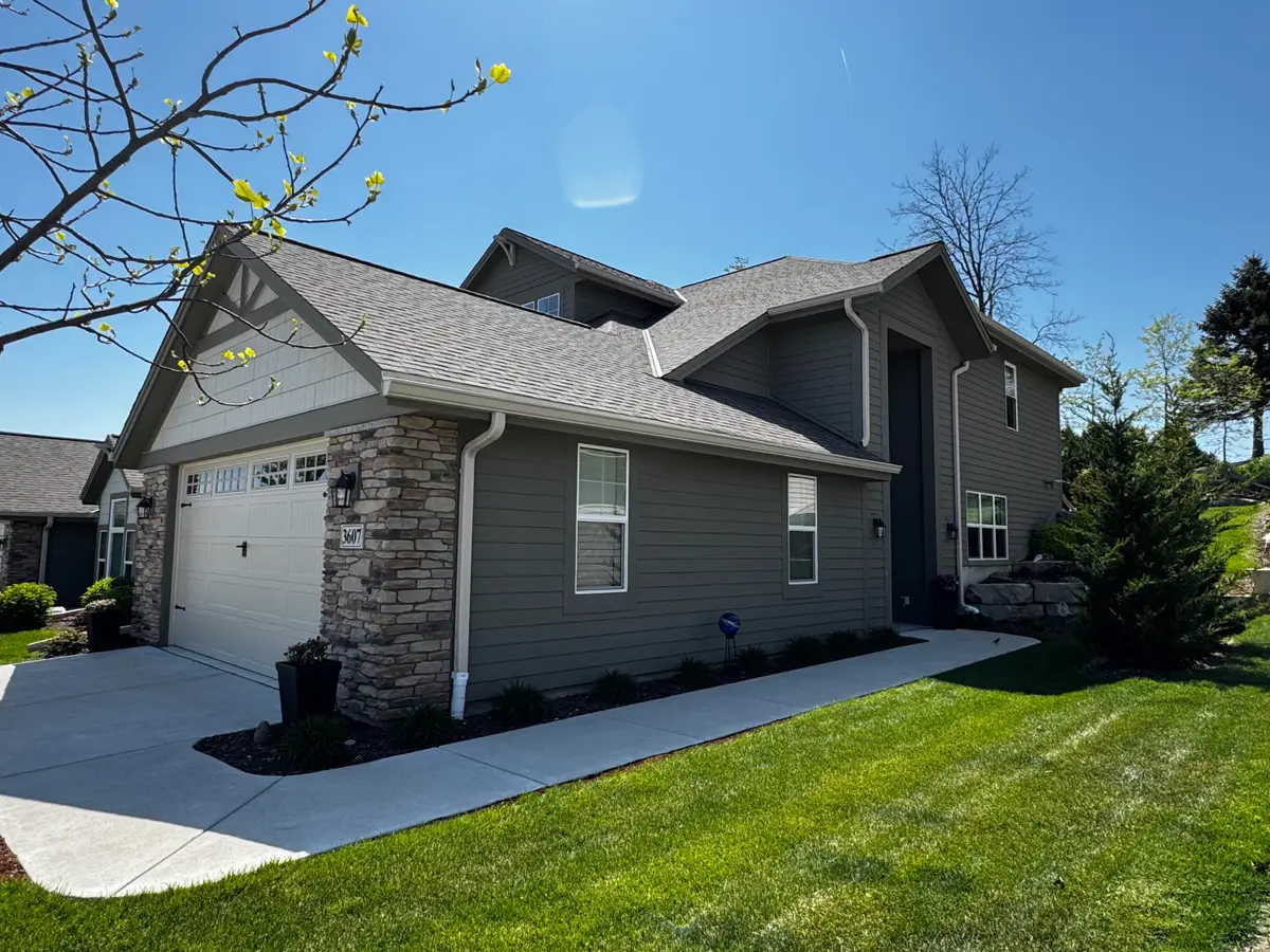 3607 Hawthorn Hill Dr, Waukesha, WI 53188 - #1
