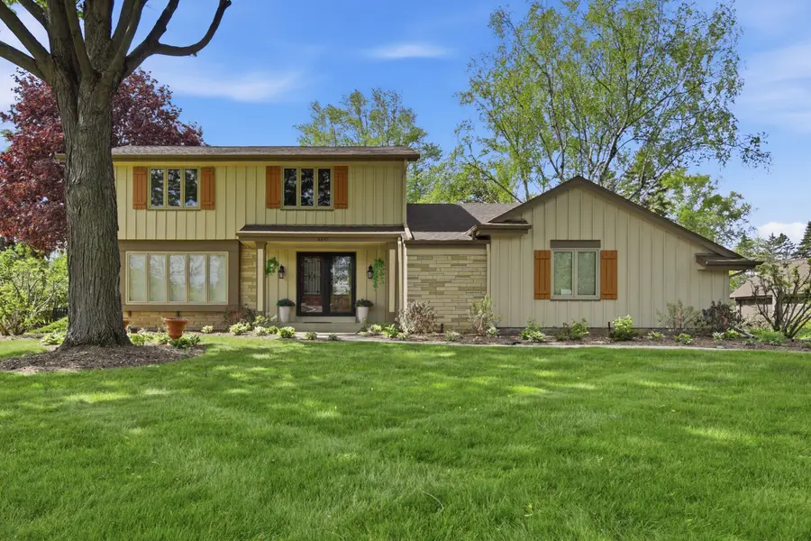 8845 W Meadow Ln, Franklin, WI 53132 - #2