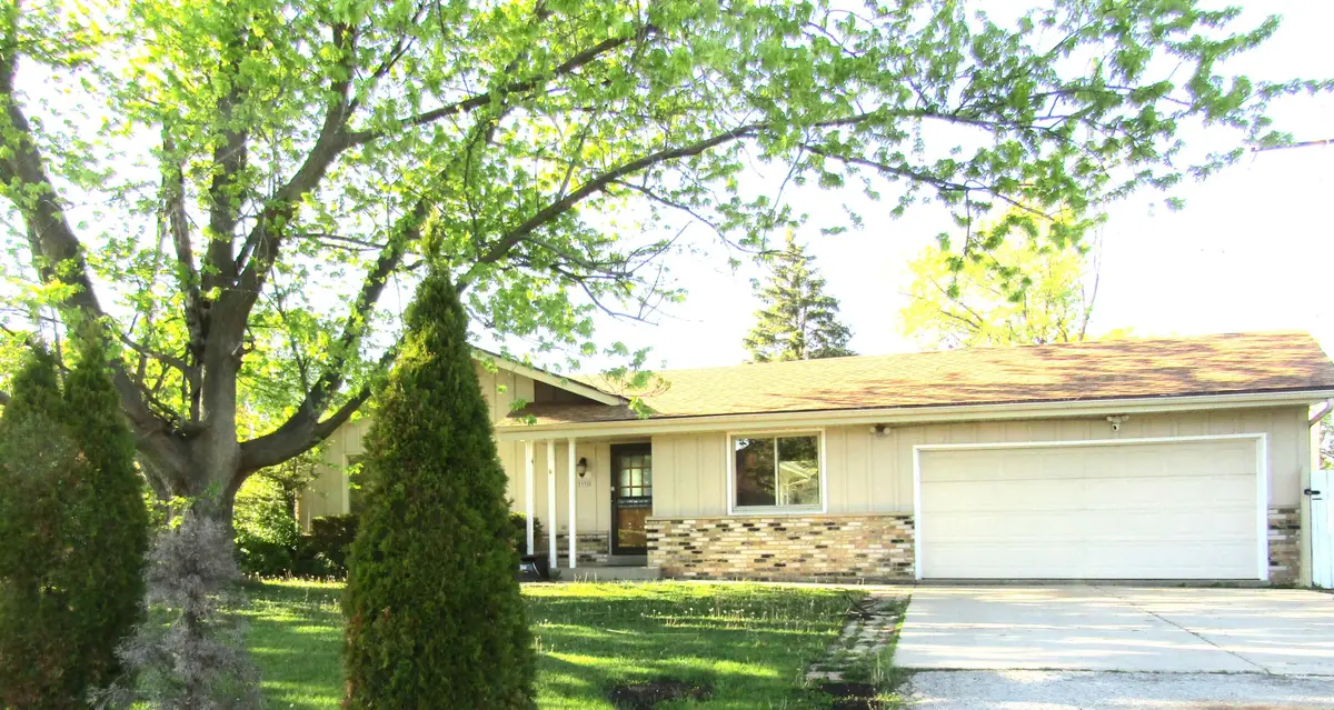 3850 W College Ave, Greenfield, WI 53221 - #1