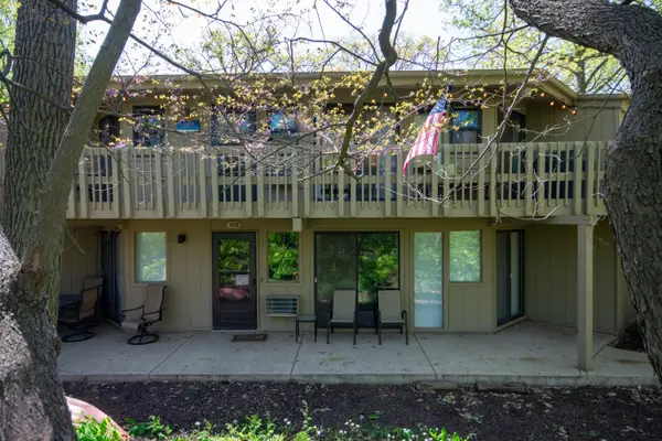 403 Deerpath W, Fontana, WI 53125