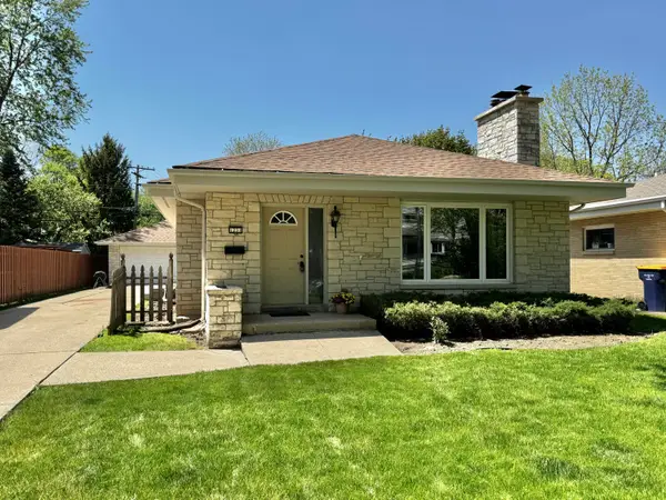 1231 S 118th St, West Allis, WI 53214