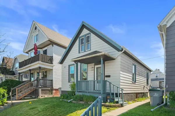 2348 S 16th St, Milwaukee, WI 53215