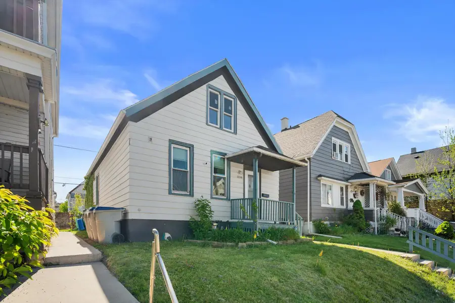 2348 S 16th St, Milwaukee, WI 53215 - #3