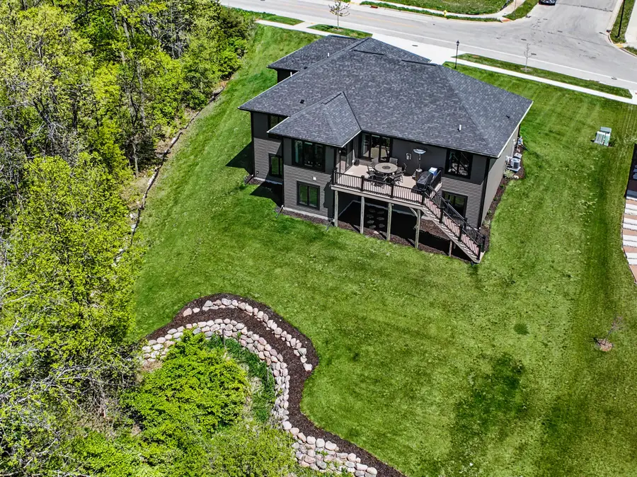 3841 Madison St, Waukesha, WI 53188 - #2