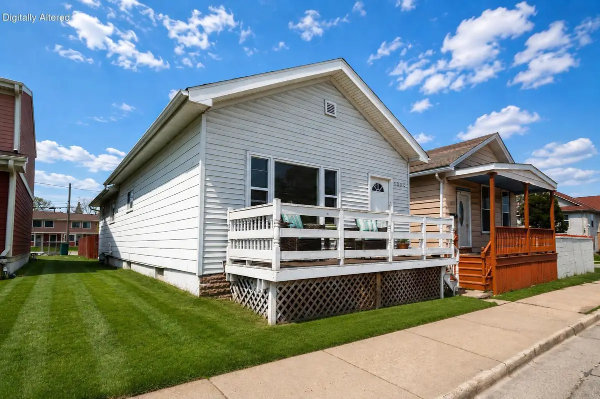 1211 S 6th St, Milwaukee, WI 53204 - #1