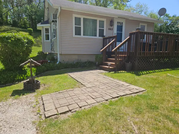 1023 Highland St, Twin Lakes, WI 53181