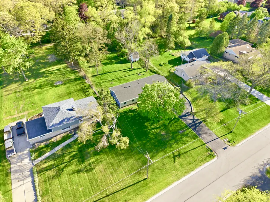 4915 Twin Elms Dr, Caledonia, WI 53406 - #3
