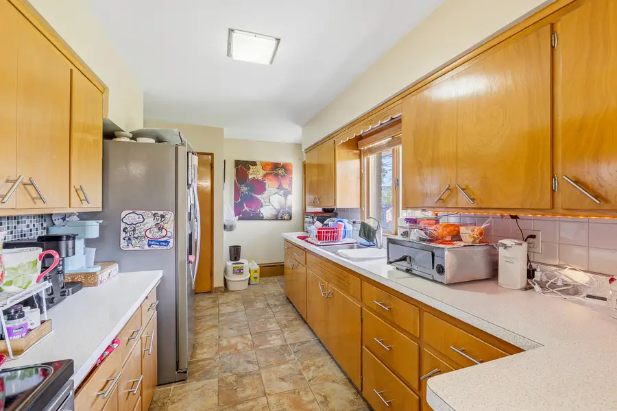 1202 E Lake St, Horicon, WI 53032 - #3
