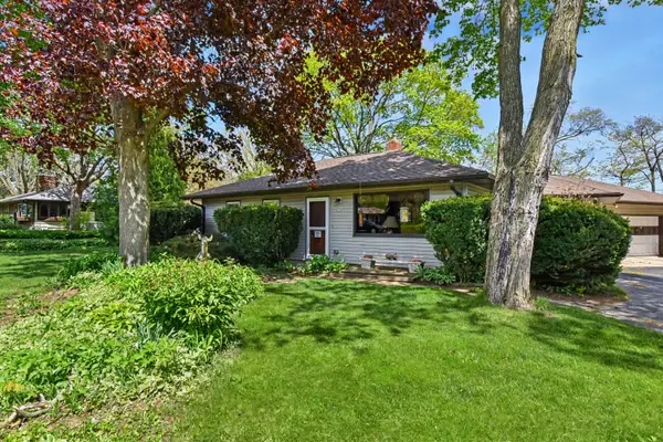 6968 S 118th St, Franklin, WI 53132