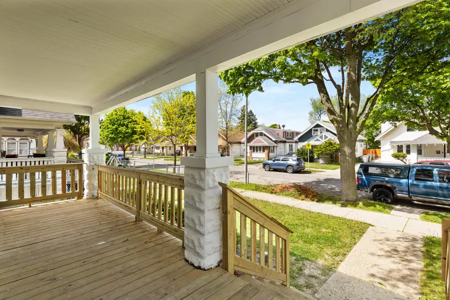 4138 N 28 St, Milwaukee, WI 53209 - #3