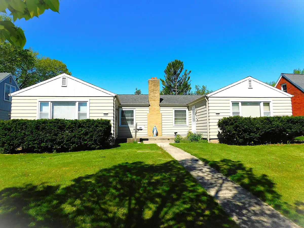5341 N 49th St, Milwaukee, WI 53218 - #1