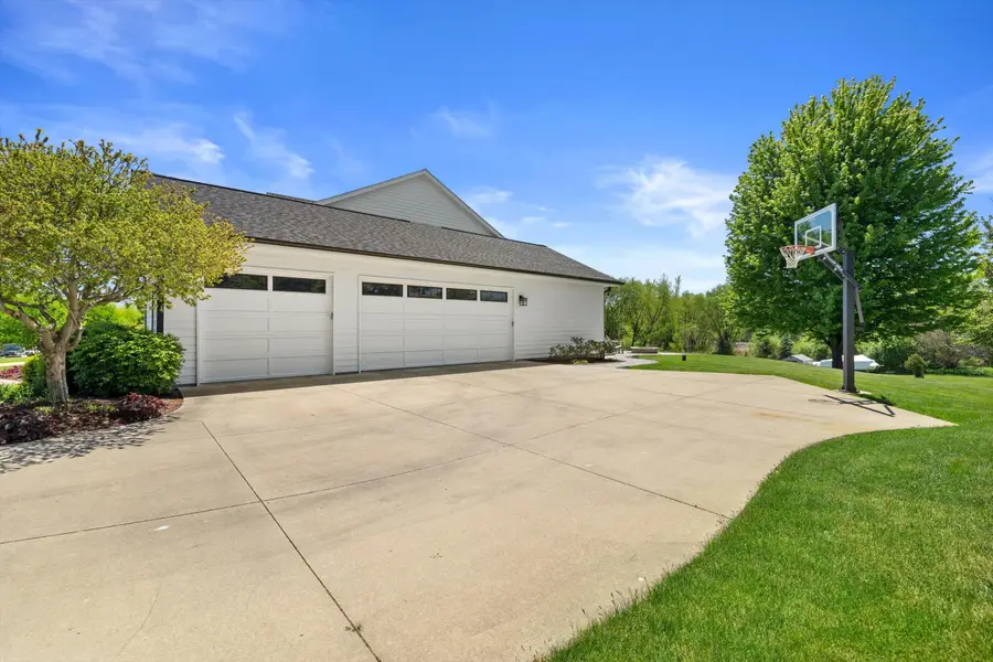 8604 222nd Ct, Salem Lakes, WI 53168 - #2