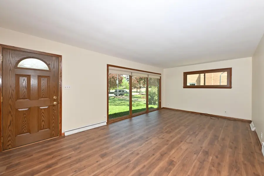 8317 W Cleveland Ave, West Allis, WI 53219 - #2
